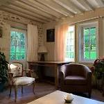 Les Maisons De Marie Manerbe
