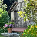 Les Maisons De Marie Hébergement de vacances *