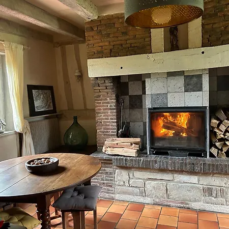 Les Maisons De Marie Holiday home *