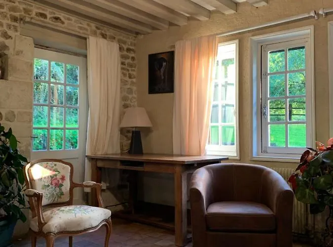 Les Maisons De Marie Manerbe